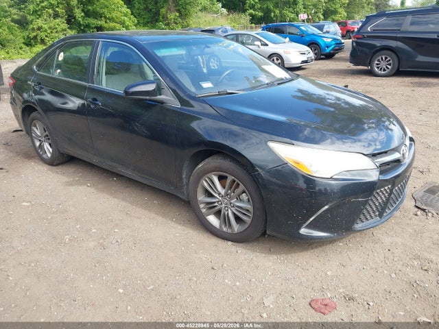 Salvage Toyota Camry Image