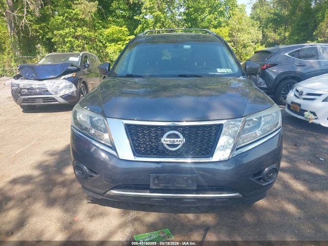 Nissan Pathfinder Sv