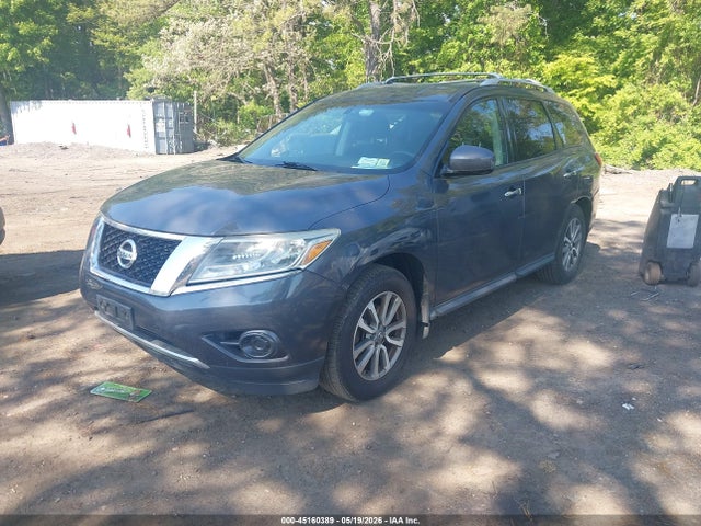 Nissan Pathfinder Sv