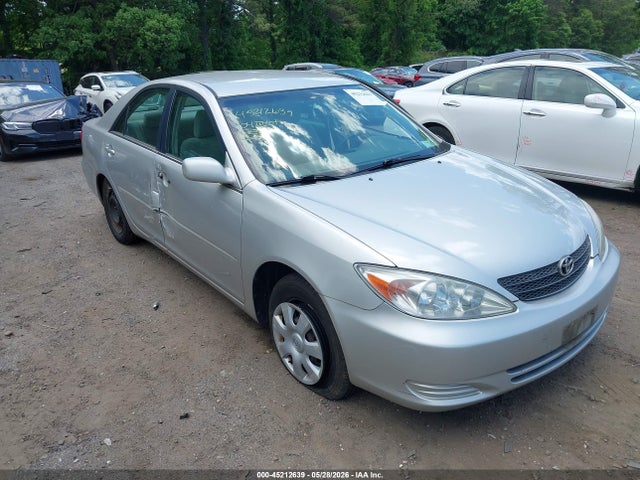 Salvage Toyota Camry Image