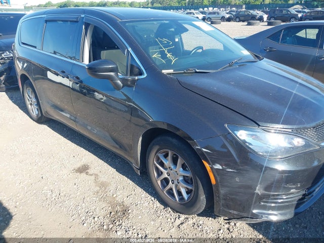 Chrysler Pacifica Touring