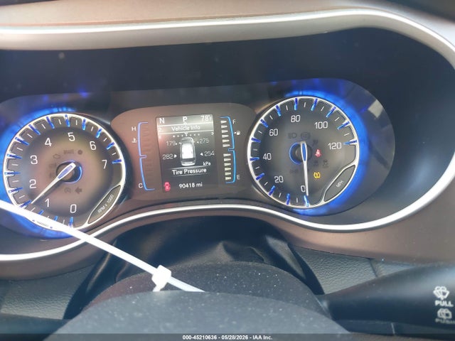Chrysler Pacifica Touring