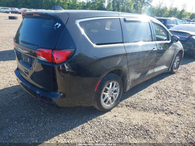 Chrysler Pacifica Touring