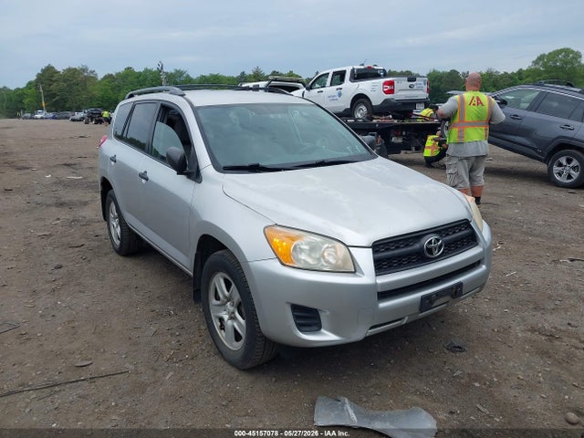 Salvage Toyota RAV4 Image