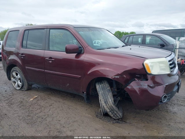 Salvage Honda Pilot Image