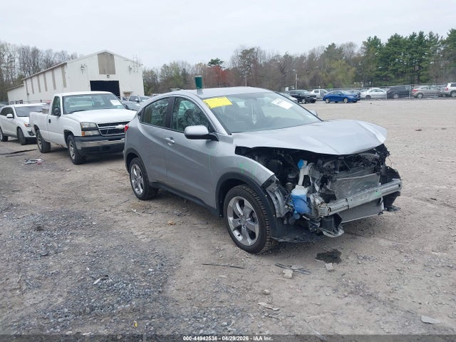 Salvage Honda HR-V Image