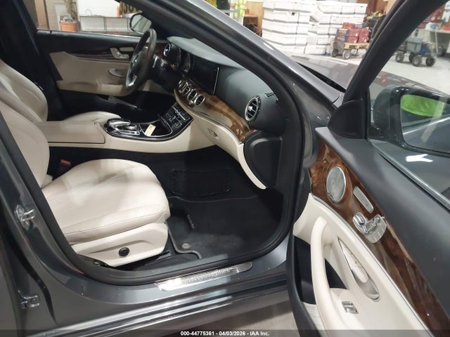 Mercedes-Benz E-Class 4matic