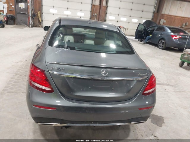 Mercedes-Benz E-Class 4matic