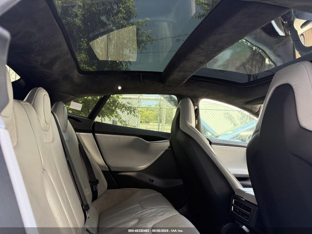 Tesla Model S Performance