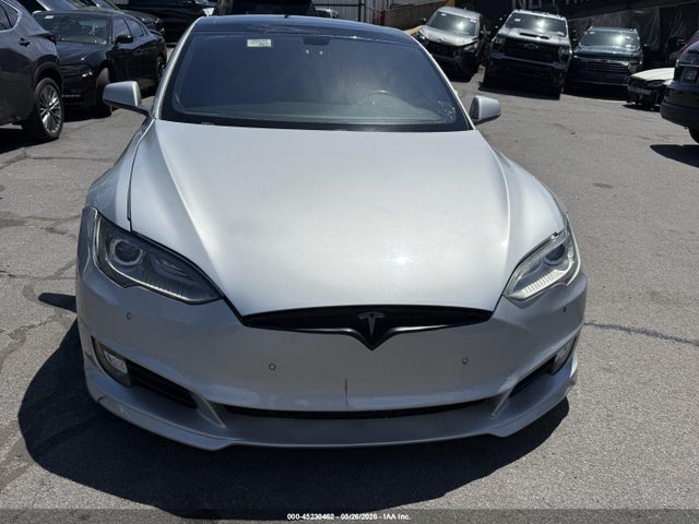 Tesla Model S Performance