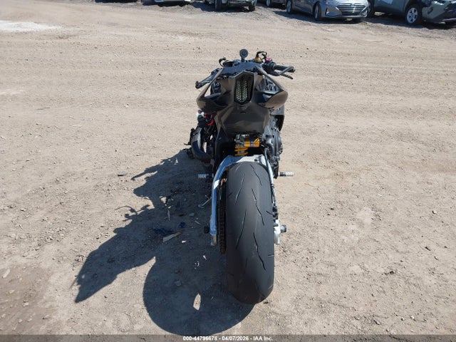 Yamaha Yzfr1m