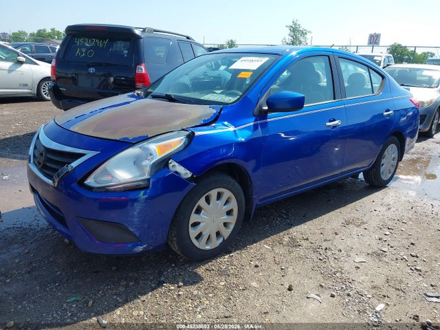 Nissan Versa
