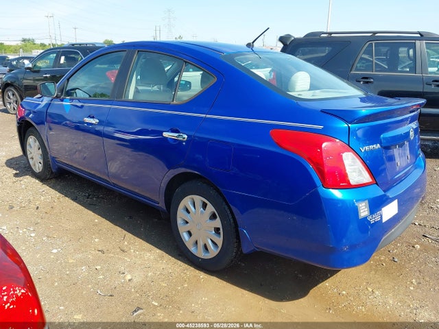 Nissan Versa
