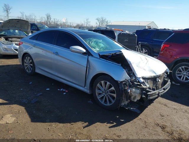 Salvage Hyundai SONATA Image