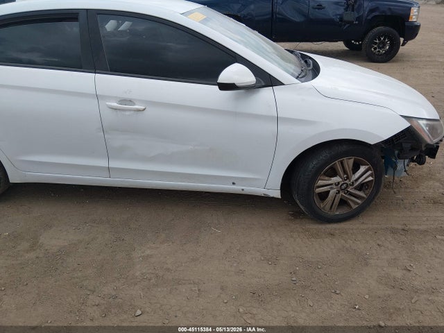 Hyundai ELANTRA Sel