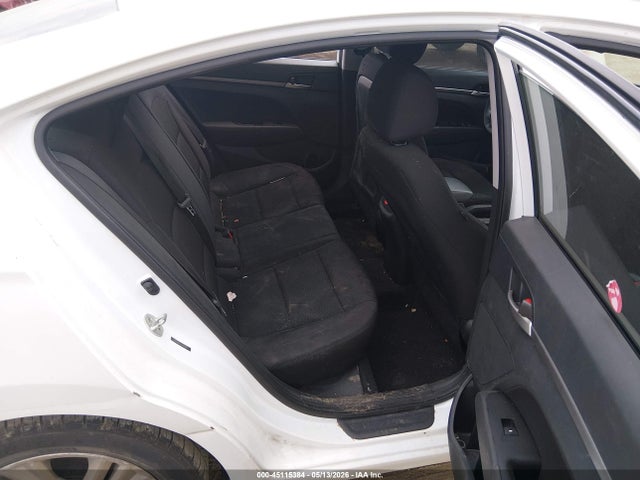 Hyundai ELANTRA Sel