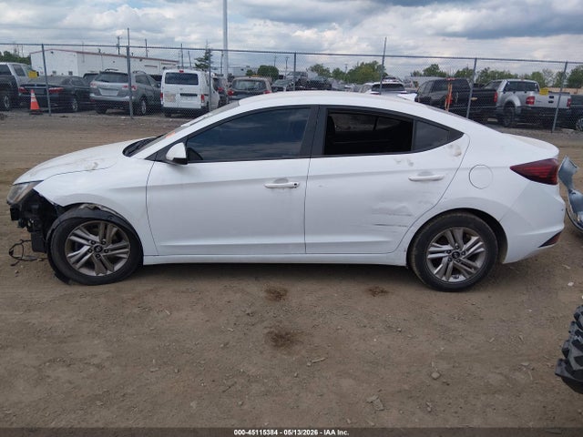Hyundai ELANTRA Sel