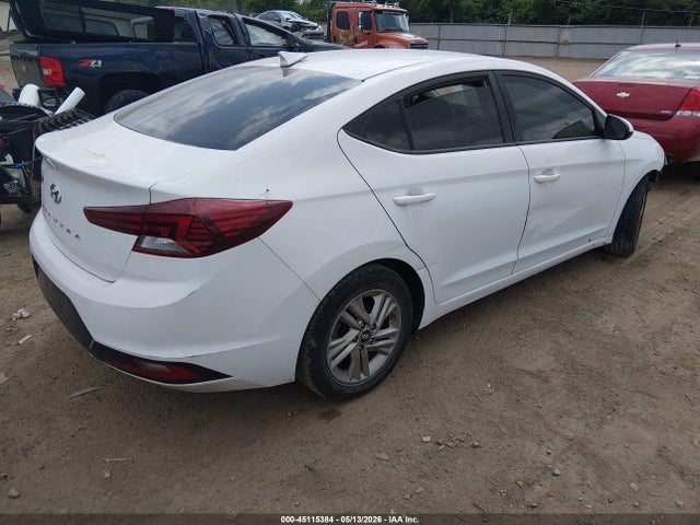 Hyundai ELANTRA Sel