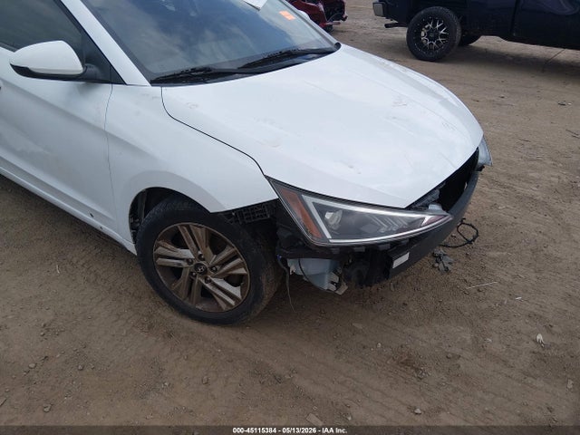 Hyundai ELANTRA Sel