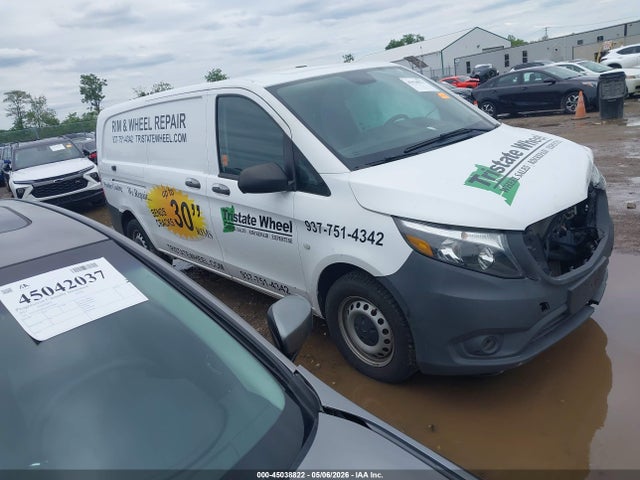Salvage Mercedes-Benz Metris Image