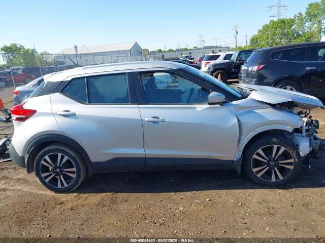 Nissan Kicks Sv Xtronic Cvt