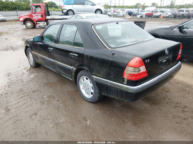Mercedes-Benz C-Class 230