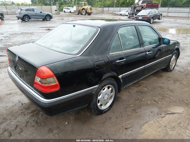 Mercedes-Benz C-Class 230