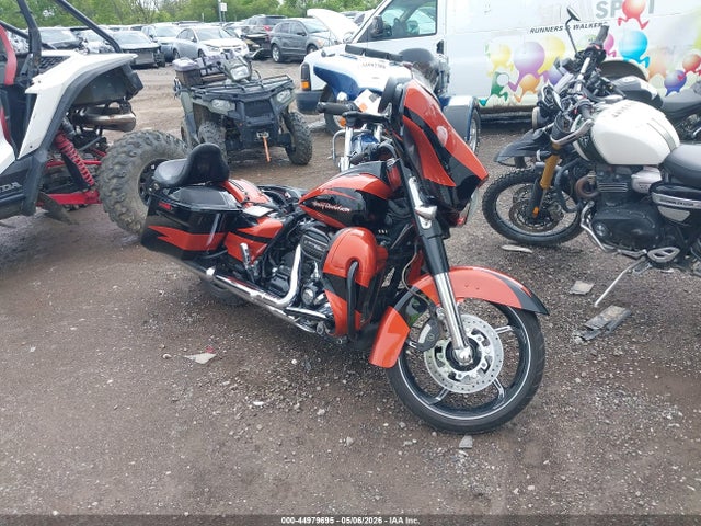 Salvage Harley-Davidson Flhxse Image