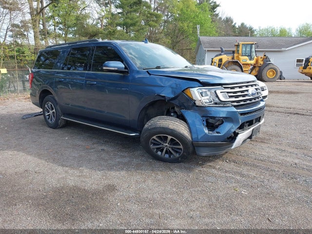 Salvage Ford Expedition Image