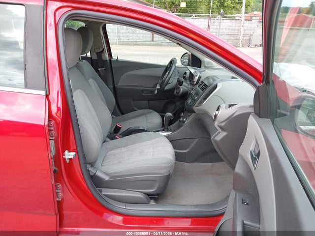 Chevrolet Sonic Lt Auto