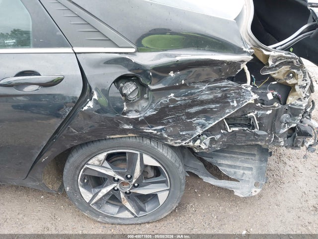 Hyundai ELANTRA Limited