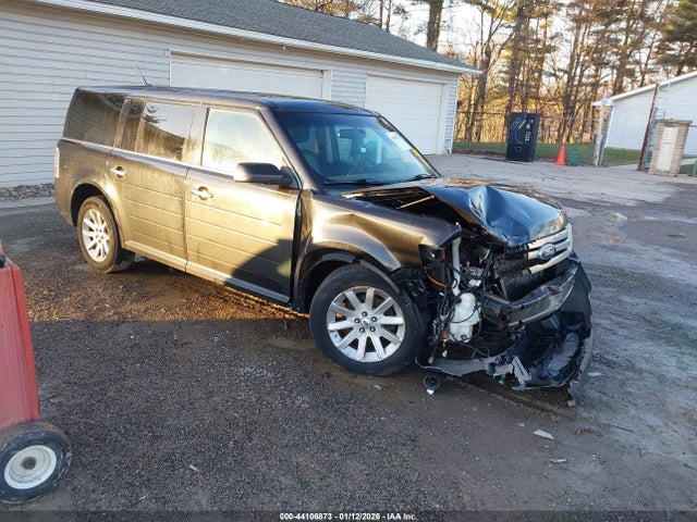 Salvage Ford Flex Image