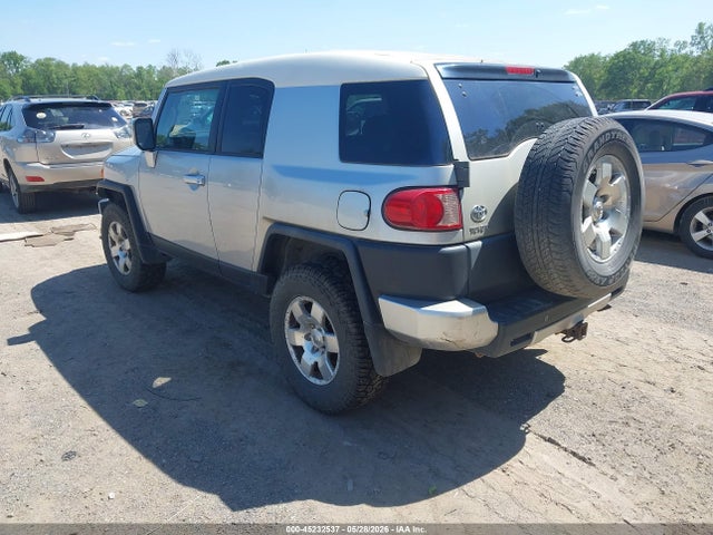 Toyota FJ Cruiser