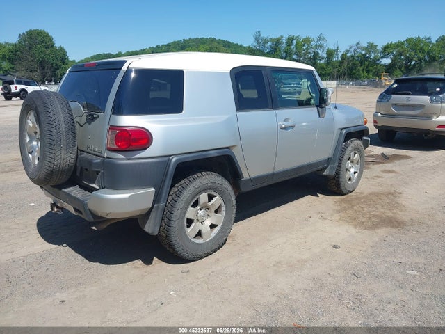 Toyota FJ Cruiser