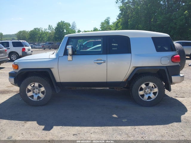 Toyota FJ Cruiser