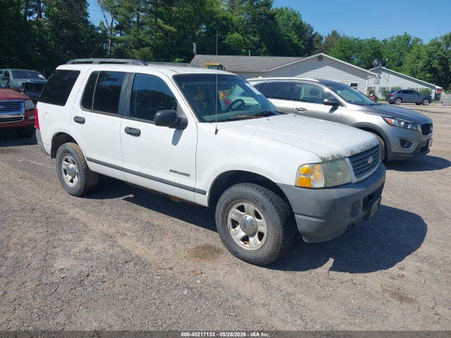 Salvage Ford Explorer Image