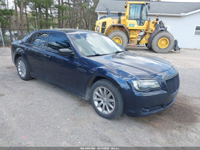 Salvage Chrysler 300 Image