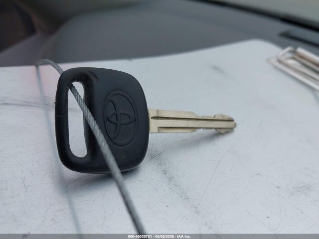 Toyota Camry Le V6