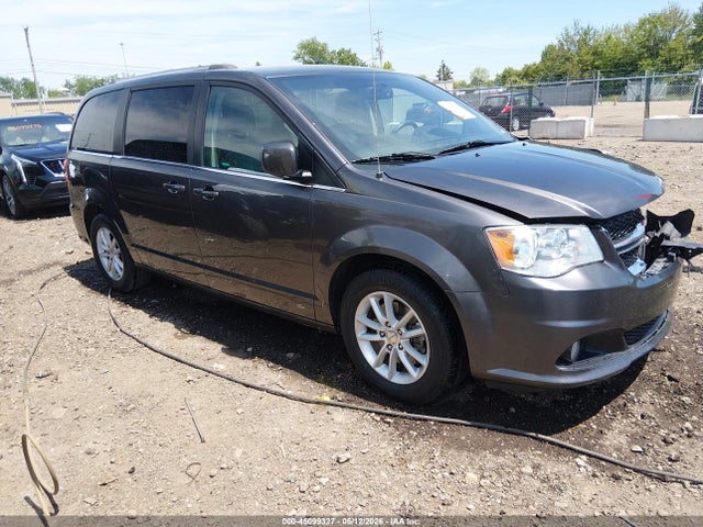 Salvage Dodge Grand Caravan Image