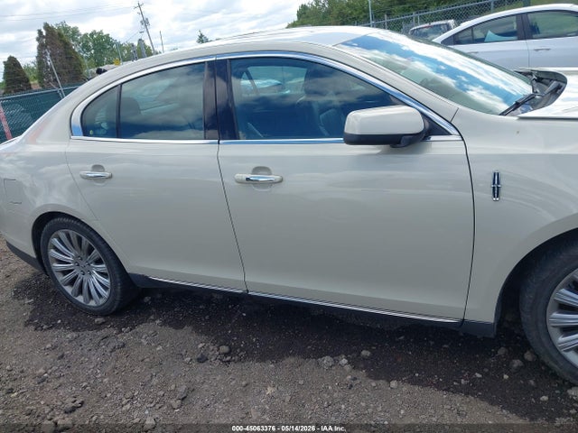 Lincoln MKS
