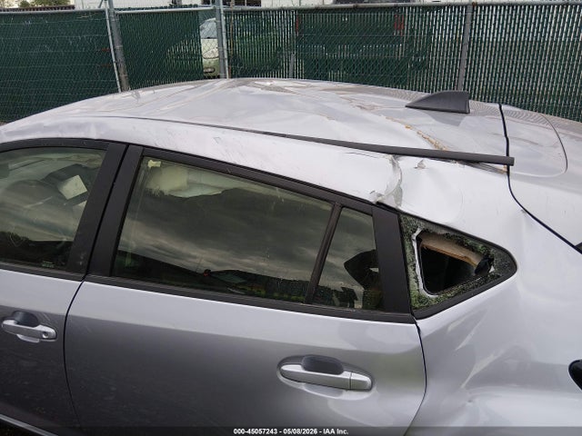 Subaru Impreza Base 5-door