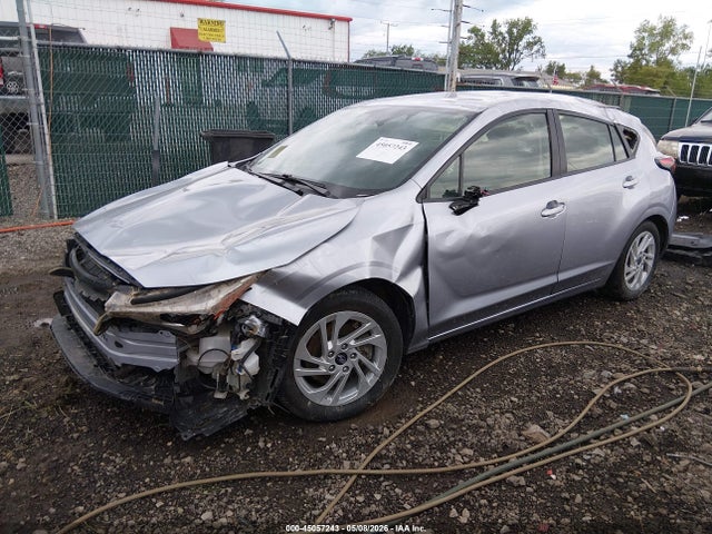 Subaru Impreza Base 5-door