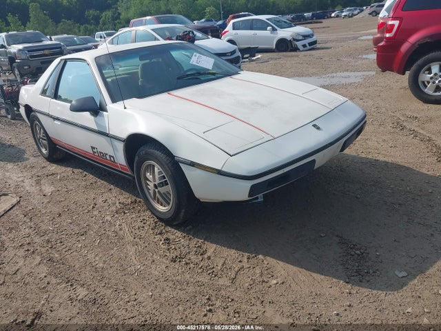 Salvage Pontiac Fiero Image