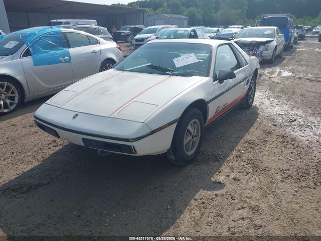 Pontiac Fiero Sport