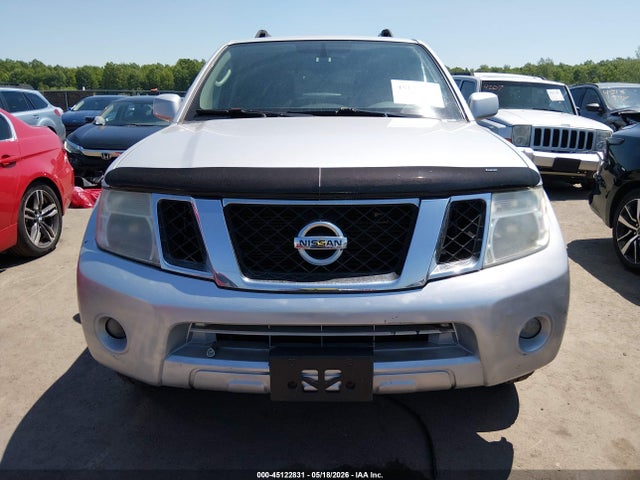 Nissan Pathfinder Sv
