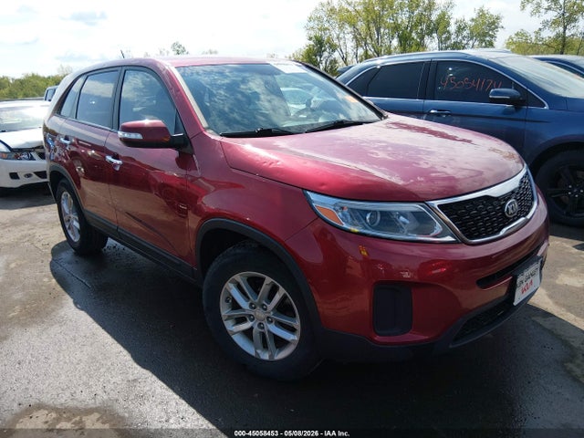 Salvage Kia Sorento Image