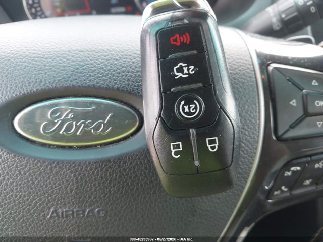 Ford Explorer Platinum