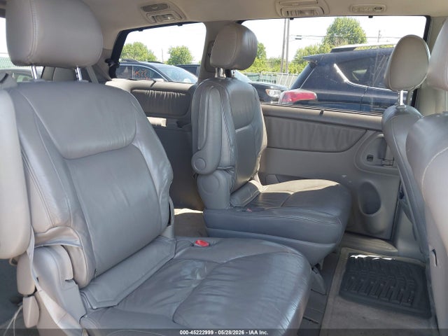 Toyota Sienna Xle