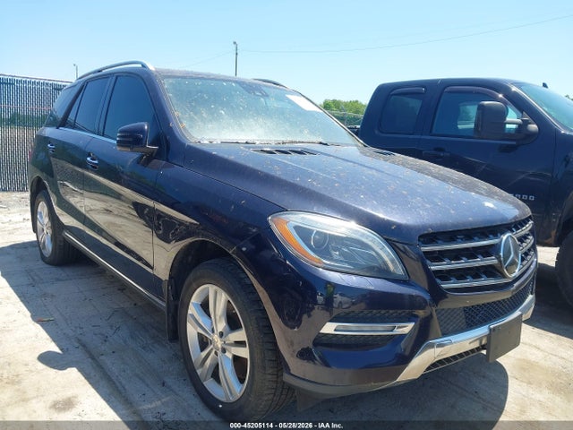 Salvage Mercedes-Benz M-Class Image