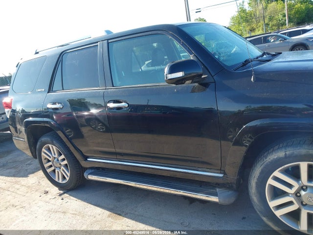 Toyota 4Runner Limited V6